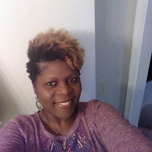 Meet your Posher, Monica